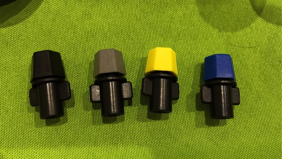 農業用芝を灌?? するためのシングルアウトプット灌流スプレー器 0.9-1.0M 半径