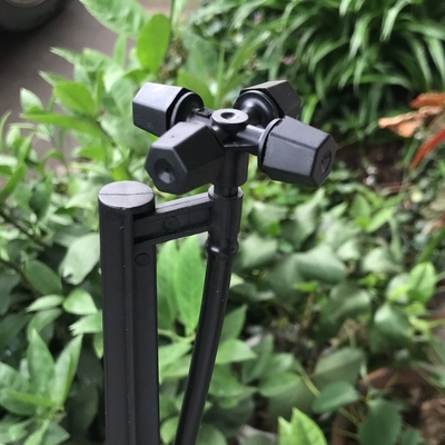 耐久性 360 回転自動水噴水器 屋外芝生や庭園の灌水を用いる
